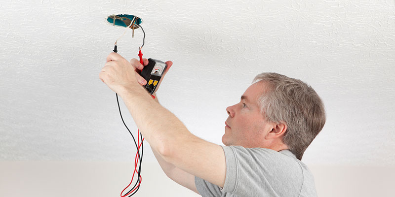 Signs You Need Light Fixture Repair